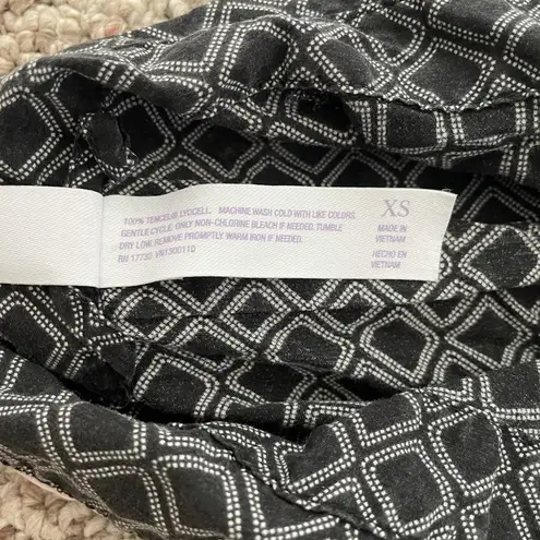 Stars Above SALE Simply Cool Geometric Pajama Top