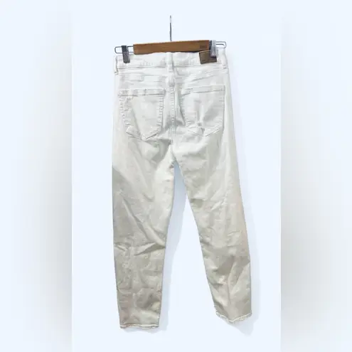 American Eagle  outfitters White Ripped  & distressed Stretch Mom Straight Jeans