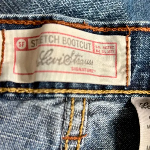 Levi Strauss Signature Stretch Bootcut Jeans Size 4 Medium Wash Blue Denim Comfy