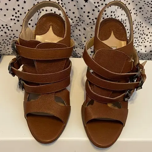 Manolo Blahnik Brown Leather Sandals Classic Design
