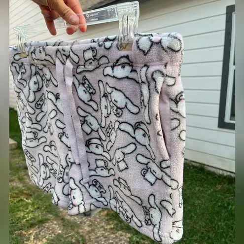 Cinnamoroll Fuzzy Sleeping Shorts White Size L