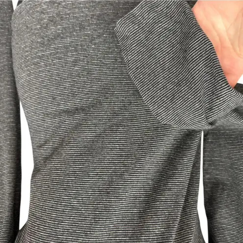 United Colors Of Benetton Benetton Black White Striped Long Sleeve Stretch Top S/M Italy Minimalist EUC