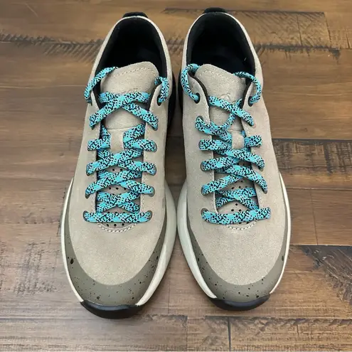 Danner Women's Caprine Low 3" Lifestyle Shoe 7 M Suede Plaza Taupe Brown