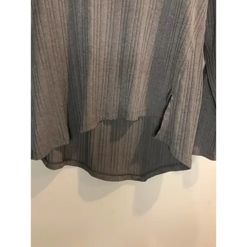 Simply Vera Wang Asymmetrical Hem Grey Ribbed Large Sweater