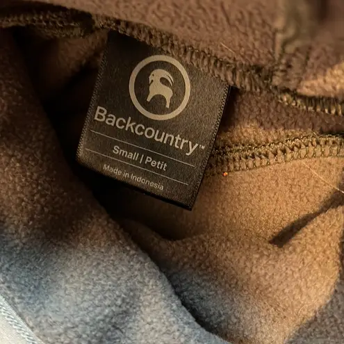 Back Country hoodie pullover pocket small olive green thumb holes snug fit - Image 9