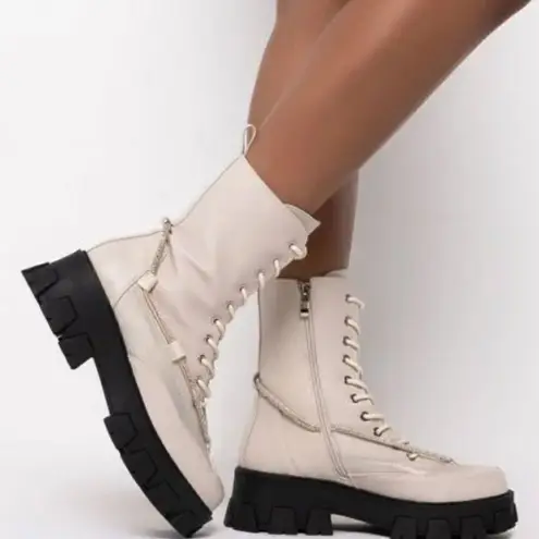 Azaela Wang Bootie Size 9 White