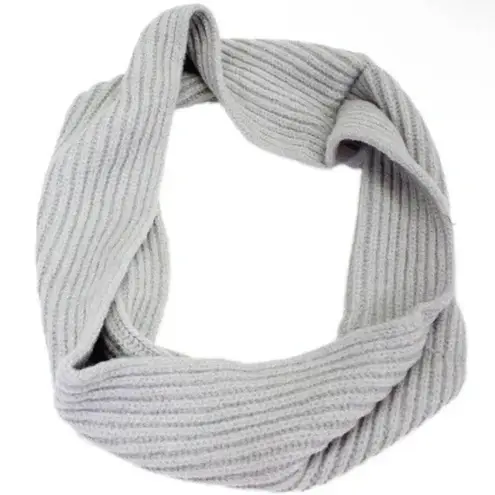 Hat Attack NWT Lodge Loop Light Grey Soft Ribbed Thick Knit Scarf One Size Gray