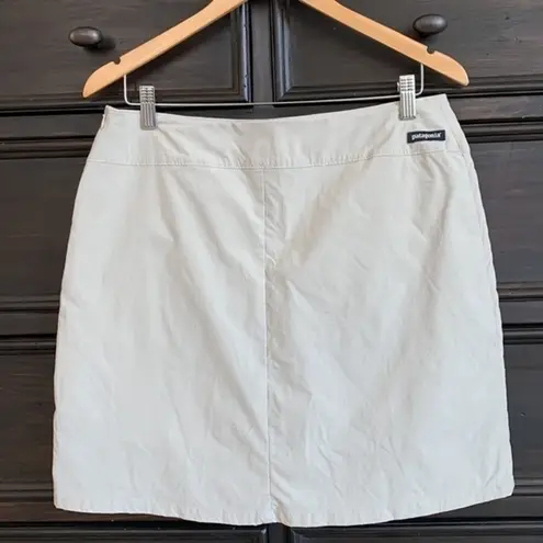 Patagonia Tan Mini‎ Skirt Skort Athletic Travel Outdoors Casual Women’s Size 12