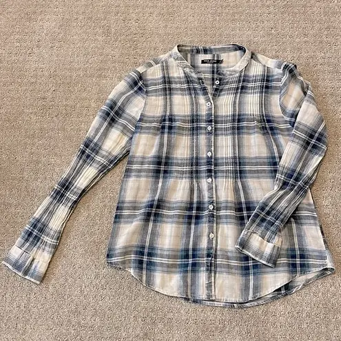 Max jeans Blue Plaid Button Down Long Sleeve Top