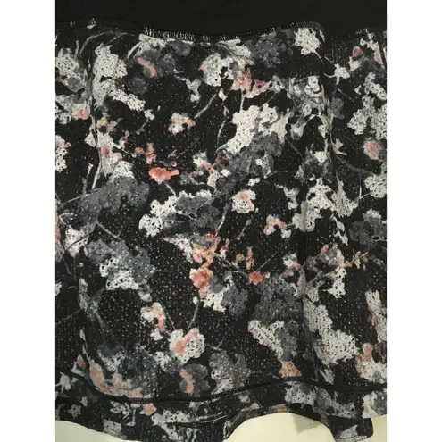 Lululemon Women's Size 6 Pace Rival Spring Bloom Multi Black Skirt