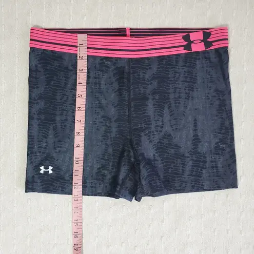Under Armour  3" Shorts  Black with pink band‎ active wear Size L