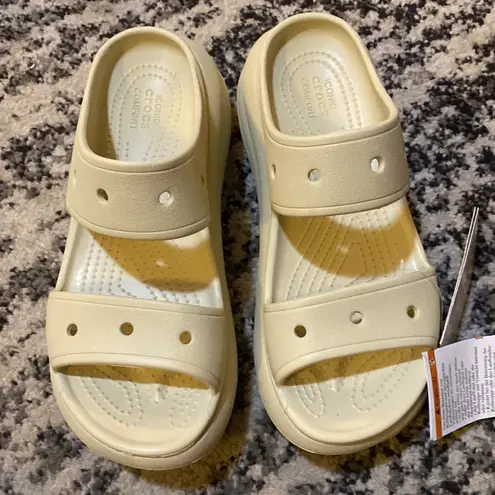 Crocs  Crush Sandal size 8 thumbnail 2