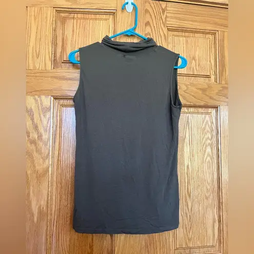 Adrienne Vittadini - Sleeveless Black Turtleneck Top