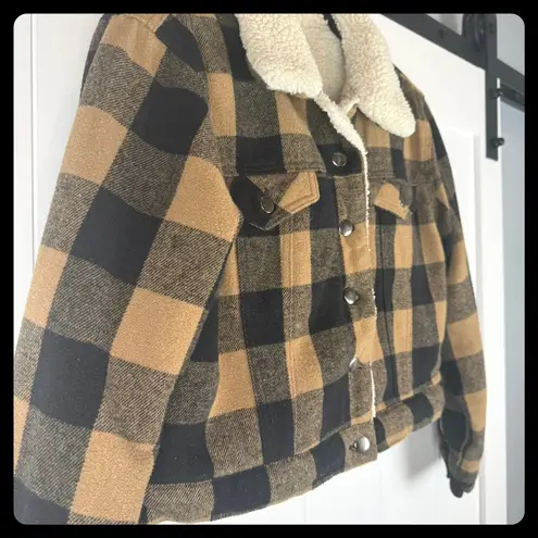 Cropped Faux Sherpa Collar Buffalo Plaid Flannel Jacket Snap Button Brown Black Brown Size L