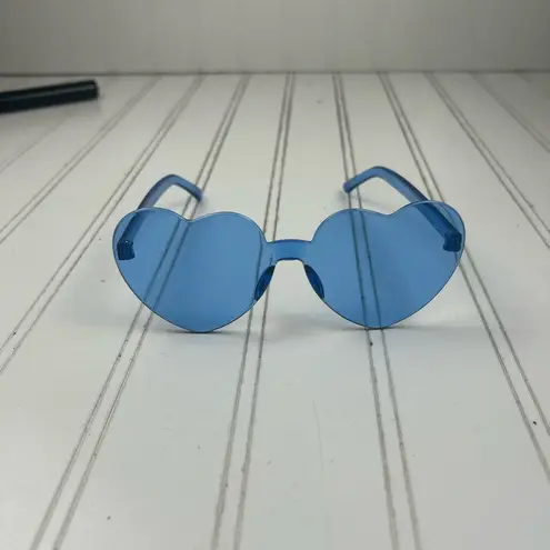 Vintage Trendy Blue Heart