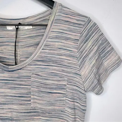 prAna Foundation Short Sleeve V-Neck T-Shirt in Frost Size XS NWT