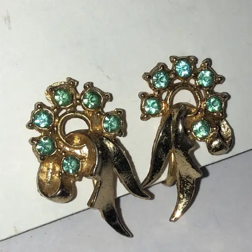 Elegant Vintage Gold Tone and Blue CZ Floral Screw Back Earrings