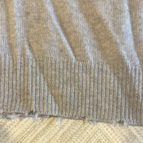 27 Miles Women’s Light Grey Skull Design Cashmere Sweater