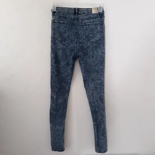 Red Fox Junior Size 9 Distressed Skinny Jeans