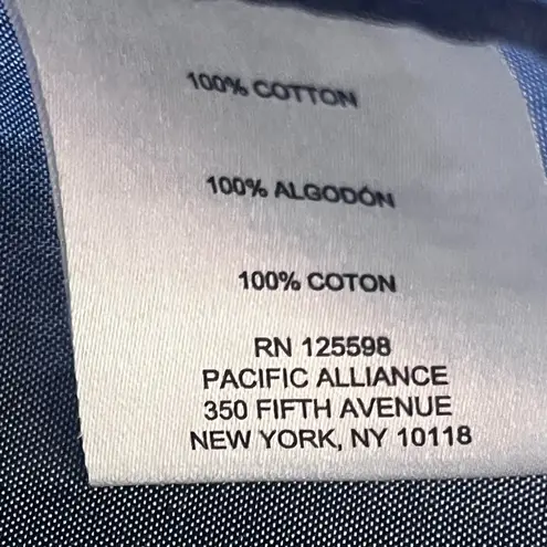 Ellen Tracy Women’s Blue Button Up Shirt Long Sleeve No Iron Top Size Medium