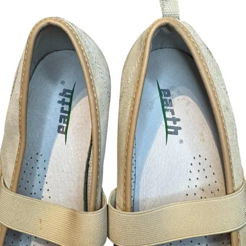 Earth Shoes Womens Size 6B Cream Beige Intrigue Leather Mary Jane Comfort Flats Tan