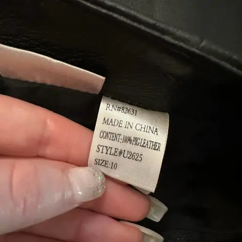 Newport News black leather mini skirt size 10