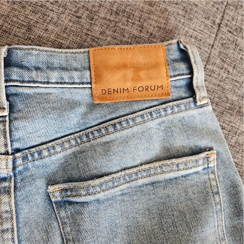 Denim Forum Blue Straight Leg Jeans Size 26