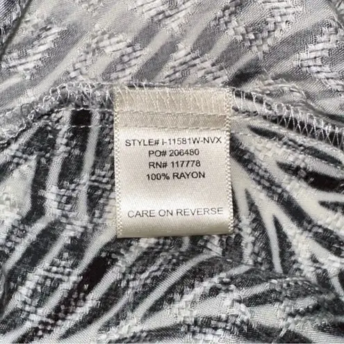 Lovestitch NWT Surplice Leaf Print Long Sleeve Blouse MEDIUM