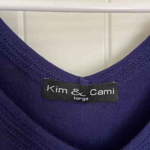 EUC Kim & Cami women’s dark blue v