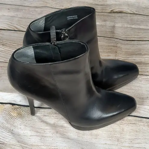 via spiga  leather booties high heels size 9m designed in Italy