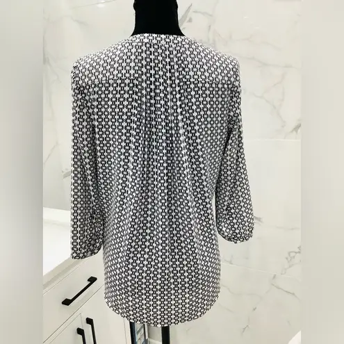 NYDJ blouse 🖤🤍