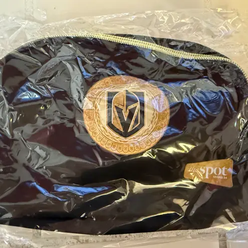 Vegas Golden Knights Black & Gold Fanny Pack Crossbody Bag 9x6 NWT Game Giveaway