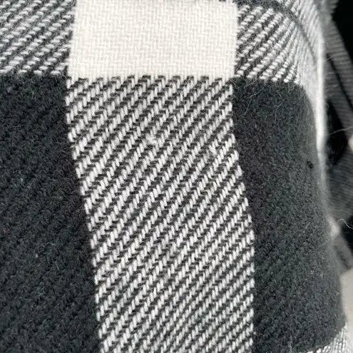 Duluth Trading Plaid Poncho Black White Blanket Shawl Buffalo Cozy Wrap One Size Size undefined