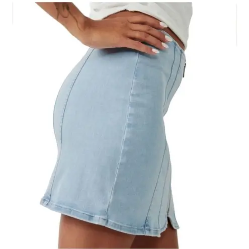 We The Free Free People Layla Zip Denim Mini Skirt in Starwash Blue Size 8