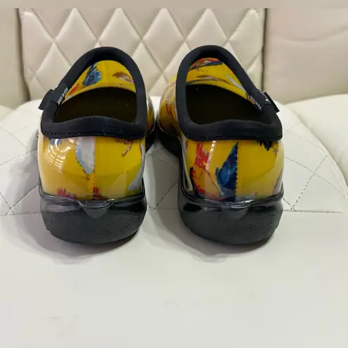 Sloggers  Women's Yellow Chicken Print rubber
Waterproof Garden Shoes size 9