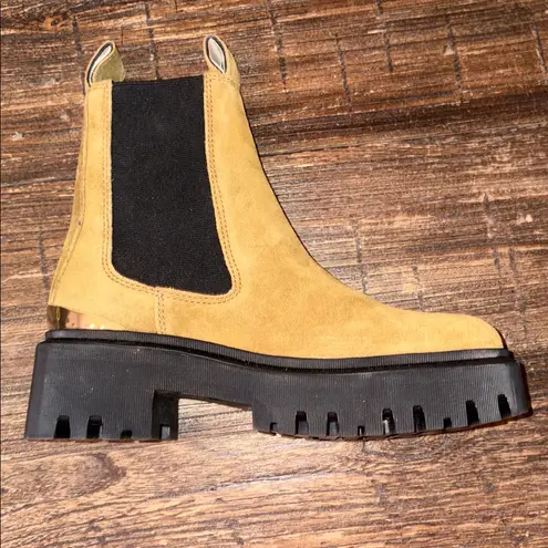 Maje Carmel Suede Platform Chelsea Ankle Boots Gold Metallic Heel Size 7 NWOB