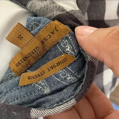 Jachs Girlfriend Black & white plaid flannel Size Small