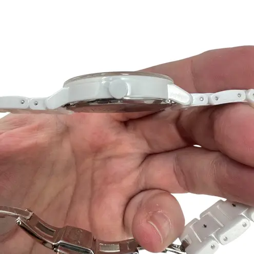 Movado Bold Evolution 2.0 Womens Watch with White Dial & White Ceramic Bracelet