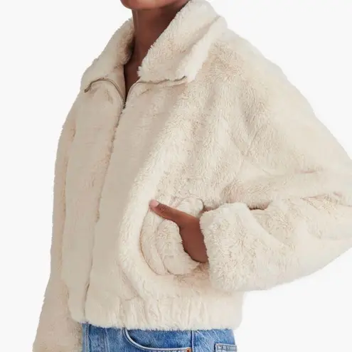 BB Dakota  by Steve Madden Faux Fur Bomber. NWT. L.