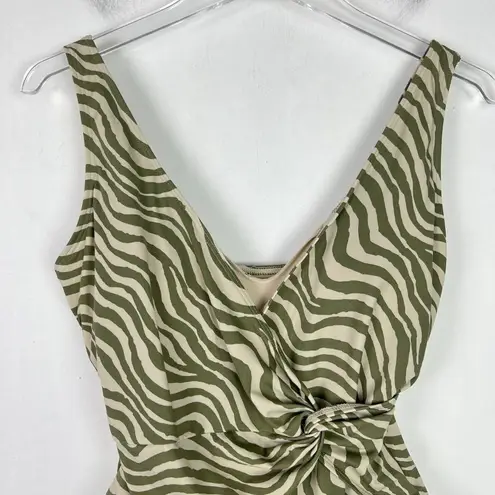 ANDIE NWT  The Capri One Piece Swimsuit Flat Bias Stripe Olive Size Medium M NEW