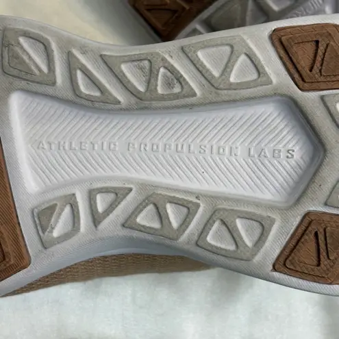 APL Techloom Breeze Sneakers Caramel Warm Silk White Knit Size 8.5 Running Rare