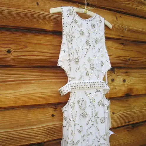 Mac Duggal 10873 Womens BEADED SLEEVELESS HIGH NECK CUT OUT COLUMN GOWN Dress