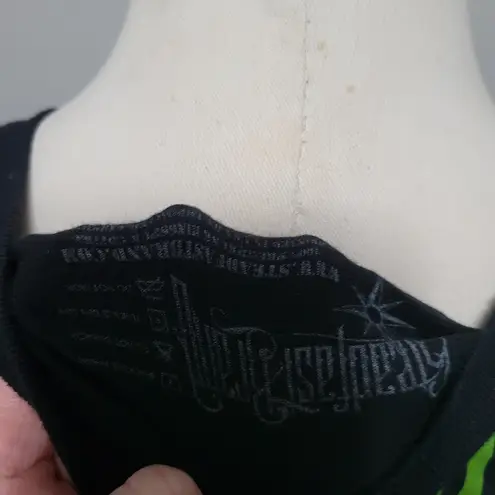 Steadfast Brand black tattoo graphic vneck tee size small