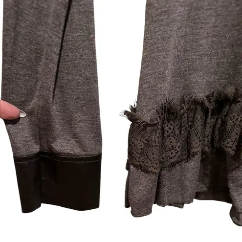 FARINELLI VNECK KNIT EMBELLISHED LONG SLEEVE GOTH RUFFLED LACE VEGAN LEATHER TOP Gray Size M