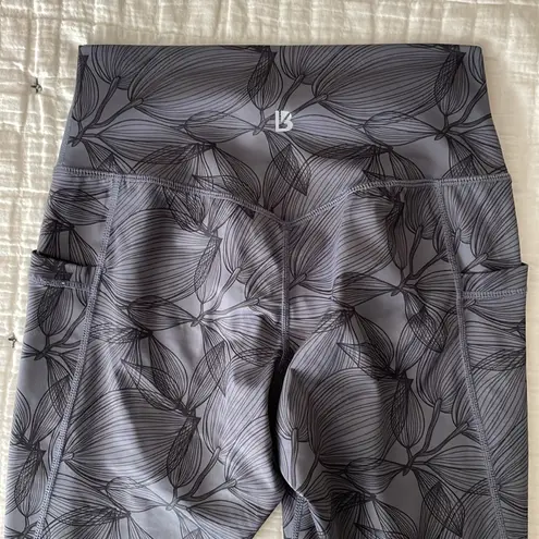 BUFFBUNNY Limitless Pocket Compression Legging in Black Gray Citrus Size S