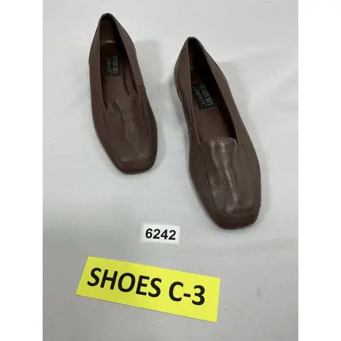 Womans Red Cross Shoes Comfort Fit Loafers Size 8.5 M Brown