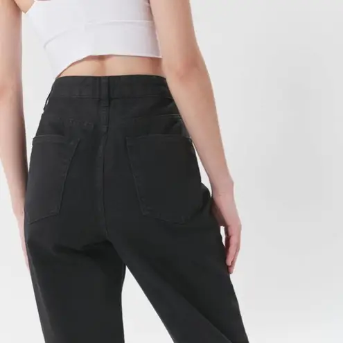 Urban Outfitters NWT  BDG High-Waisted Mom Jean – Black Denim sz 27