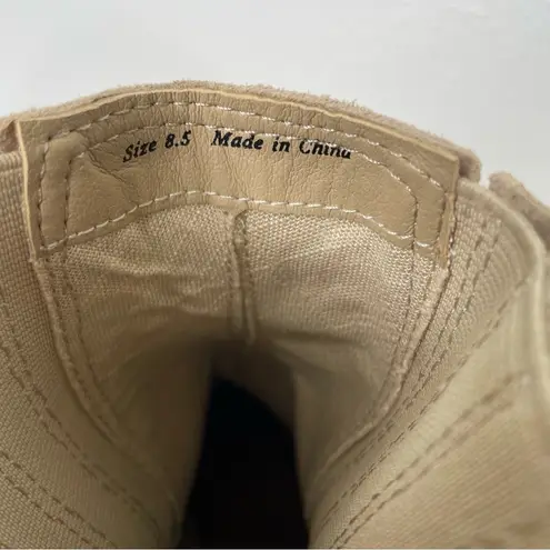 NWOB Dolce Vita Caster H2O Waterproof Booties in Dune Suede size 8.5 Tan