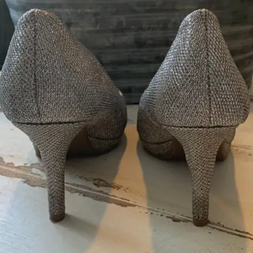 Bandolino  Peep Toe Heel