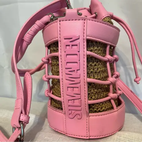 Steve Madden pink "Blohan" crossbody bucket bag
